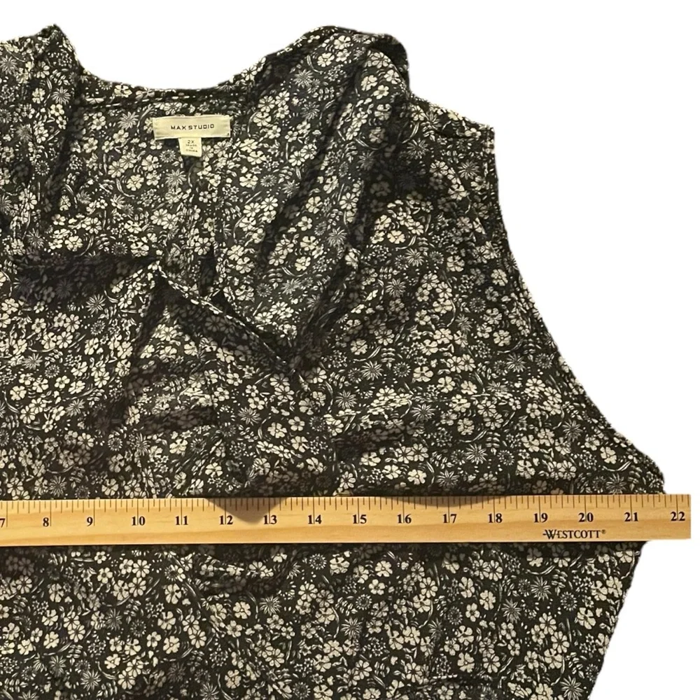 Plus Size Black Floral Flouncy Tiered Wrap Around Dress Tie Ruffles V Neck Sz 2X - Picture 9 of 15